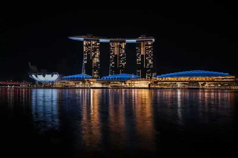 Marina Bay Sands and the Singapore waterfront at night